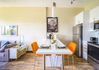 Downtown Raleigh Luxury Apartment - Condos