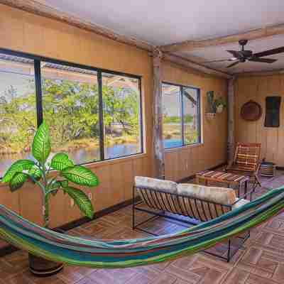Bze Nature Nook – 2 Private 1BR Suites, Lagoonfront, Gated, 10 Min from Airport Others