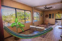 Bze Nature Nook – 2 Private 1BR Suites, Lagoonfront, Gated, 10 Min from Airport - 2-Star