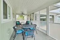 Remodeled historic downtown Punta Gorda, FL charming cottage - 4-Star
