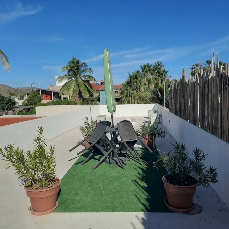 Casa Amor, Private Home, Pool, Walk to Beach, Bikes!