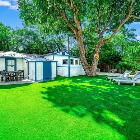 2 BD Historic Delray Beach Cottage walk to the Ave