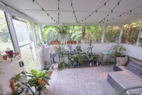 Boho-Style 2 Bed 2 Bath - 5 Mins From The Beach - Fenced In Yard - Pet Friendly - Wifi