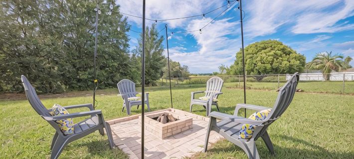 Weeki Wachee Pod Hotels in Spring Hill