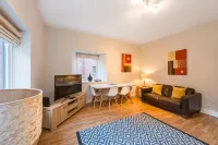 Comfortable 3 bedroom Apartment - Bungalow