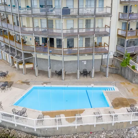 Amazing Updated Ledges Condo-- Lakefront 3 BR/2BA Unit w/ Cove View
