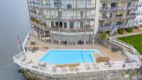 Amazing Updated Ledges Condo-- Lakefront 3 BR/2BA Unit w/ Cove View - Homestays