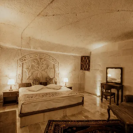 Kismet Cave Mansion