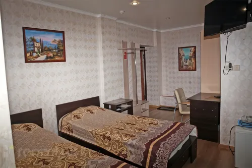 Hotel Uyut - Inns
