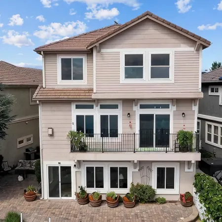 Luxury Lakefront Escape with Stunning Views at Sparks Marina