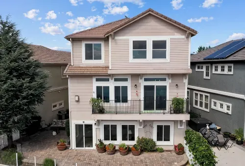Luxury Lakefront Escape with Stunning Views at Sparks Marina