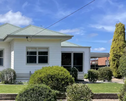 Central Murtoa Home with Lake view, family friendly. Hotels in Horsham