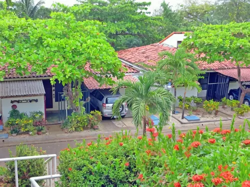 Casa Uno, Beachfront in Lovely Playa Ocotal.