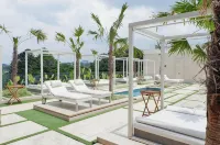 Art Deco Apartemen Edelweis 2Br Jacuzzi by Gps - 3-Star