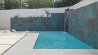 Charming 4-bedroom house w private pool, 7min from airport, close to restaurants - Private Pools