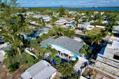 Charming Ground Level Resort Style 3 units Condo  of a TRIPLEX- unit A