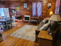 Buffalo Trails Cabin, Just a Short Drive to the Buffalo National River - 2-Star