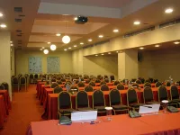 Limira Mare Hotel - Parkplatz