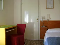 Albergo Moderno Ξενοδοχεία στην πόλη Modena