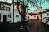 Polar Apartments Hotel a 