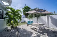 Crystal Sands Beach House II at Indian Rocks Beach - Apartments
