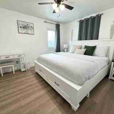 Cozy Stay Retreat Rooms