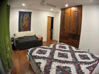 Cozy Lake House in Charming Roscoe: Your 3-Bedroom Getaway Hotels in Fremont