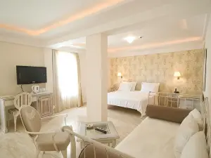 Hotel Azimut