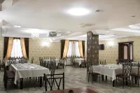 Hotel Khanaka - parking