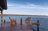 Just Us - Private Waterfront Home on Seneca Lake. Dog Friendly!