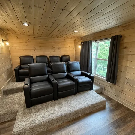 SwimTastic Escape: New Pool Cabin in Wears Valley
