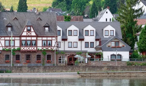 Hotel Gülser Weinstube - 2-Star