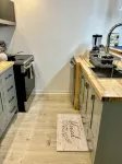 Charming 2-bedroom house with Feather Theme , WiFi in excellent Aurora - 3성급