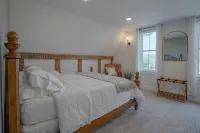 Beautiful 3 bedroom chalet near Keuka Lake