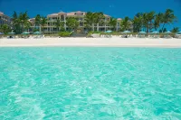 Luxury 2 Bedroom on Grace Bay w/ Direct Ocean View - Unit 206 Villa Renaissance - ビーチサイド