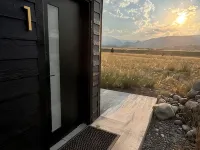 Modern Cabin 1 with AC in charming Paradise Valley with stunning views Hotels in Pray