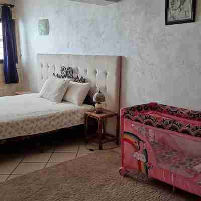 Grand Appartement Paisible, 3 Chambres, vue sur Jardin, Central à Rabat Rooms