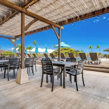Kāʻanapali Ocean View Condo with Beachfront Cabana for Guests