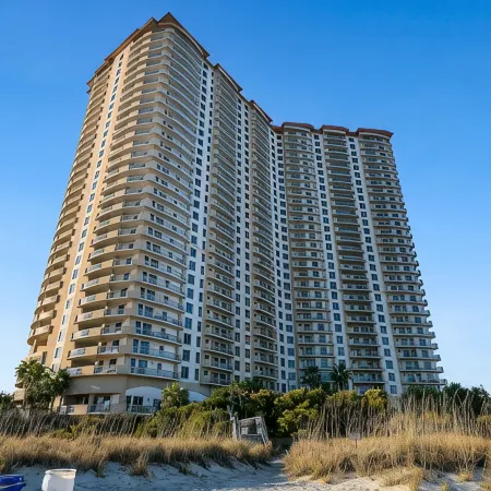 OCEANVIEW 308 MARGATE - Bright Beach Decor, NEW FLOORS, & Ready to Accommodate!
