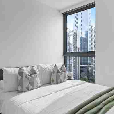 A Cozy Apt with City Views Near Crown Casino Rooms