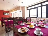 โรงแรมโออาซีวิลเลจ - ที่มีอ่างอาบน้ำ