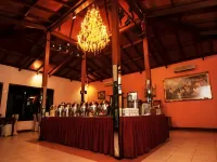 Serayu Hotel Timika - parking