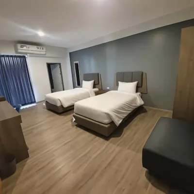Neo Hotel Отели рядом с достопримечательностью «Площадь Fairy»