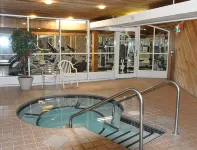 Ramada by Wyndham Abbotsford - parking