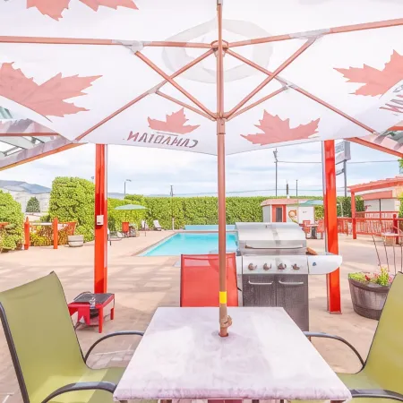 Westridge Motor Inn