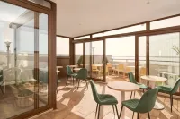 Hotel Centrale - بار