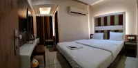 Hotel Zenith - พร้อมระเบียง