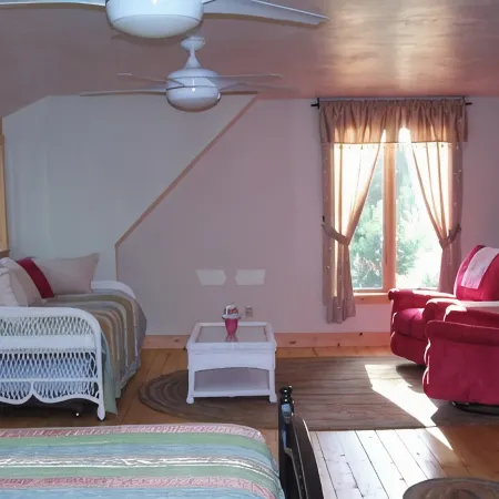 Cabin at Falls Romantic All Seasons Wonderland