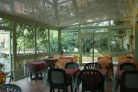 Hotel Cyrnea - sarapan