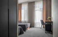 Hotel History • სასტუმრო ისტორია - 3 звезды